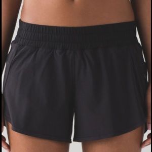 Lululemon Black Tracker Running Shorts Size 6